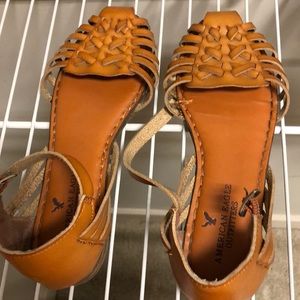 American Eagle sandals